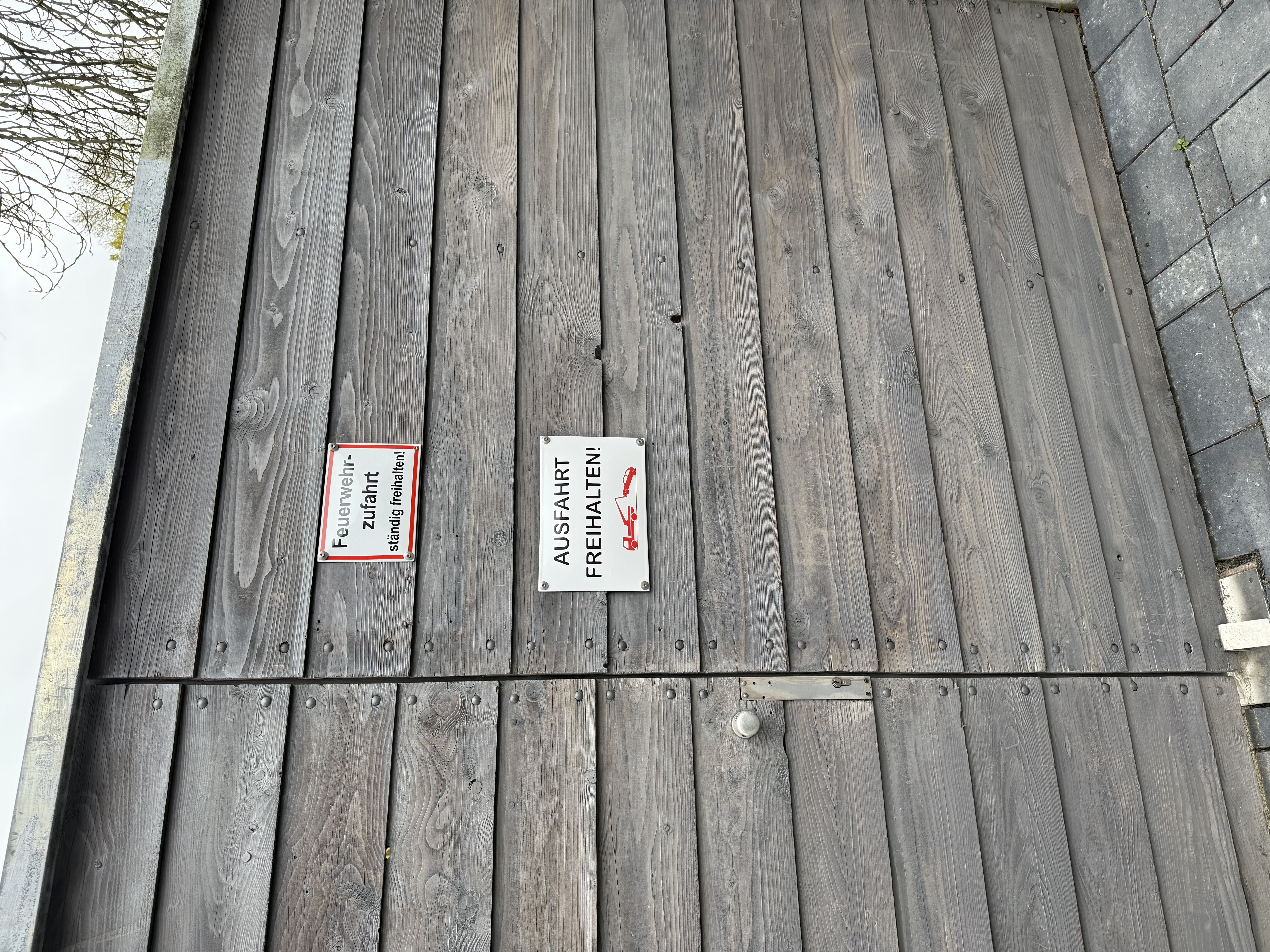 Emaille Hinweisschild Ausfahrt freihalten 30x20cm